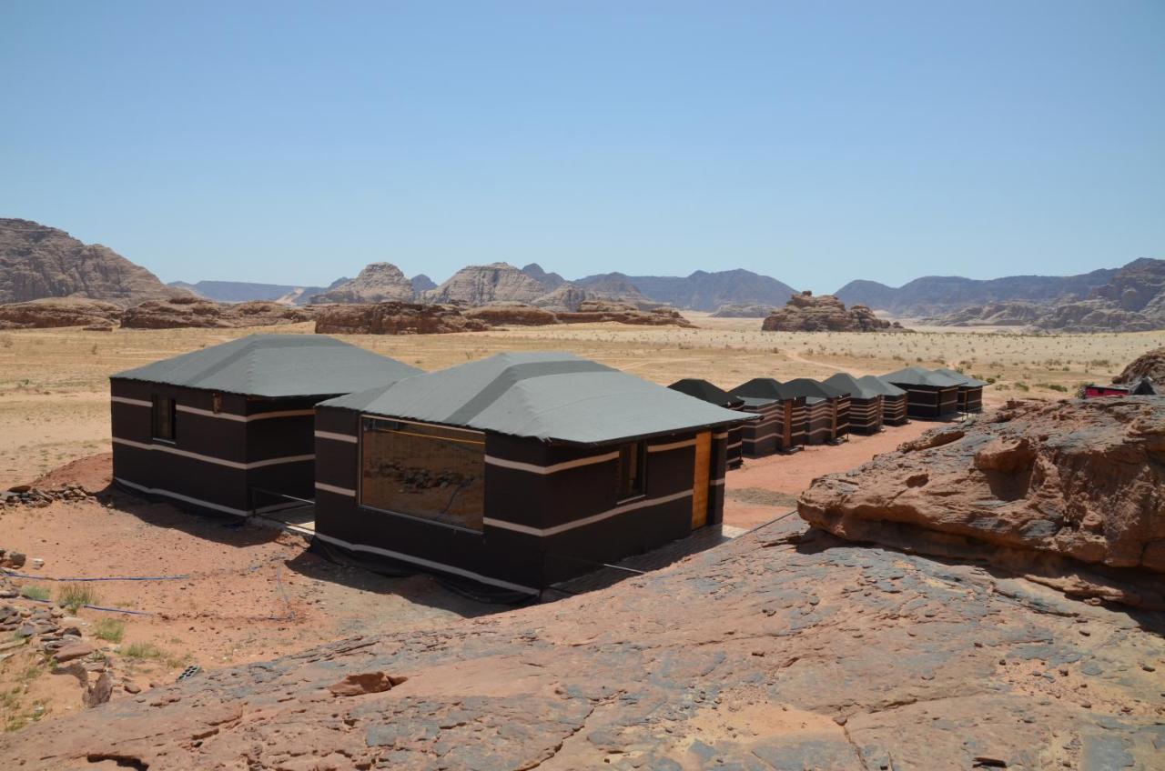 Beduin Star Trail Camp Bed and Breakfast Wadi Rum Eksteriør billede