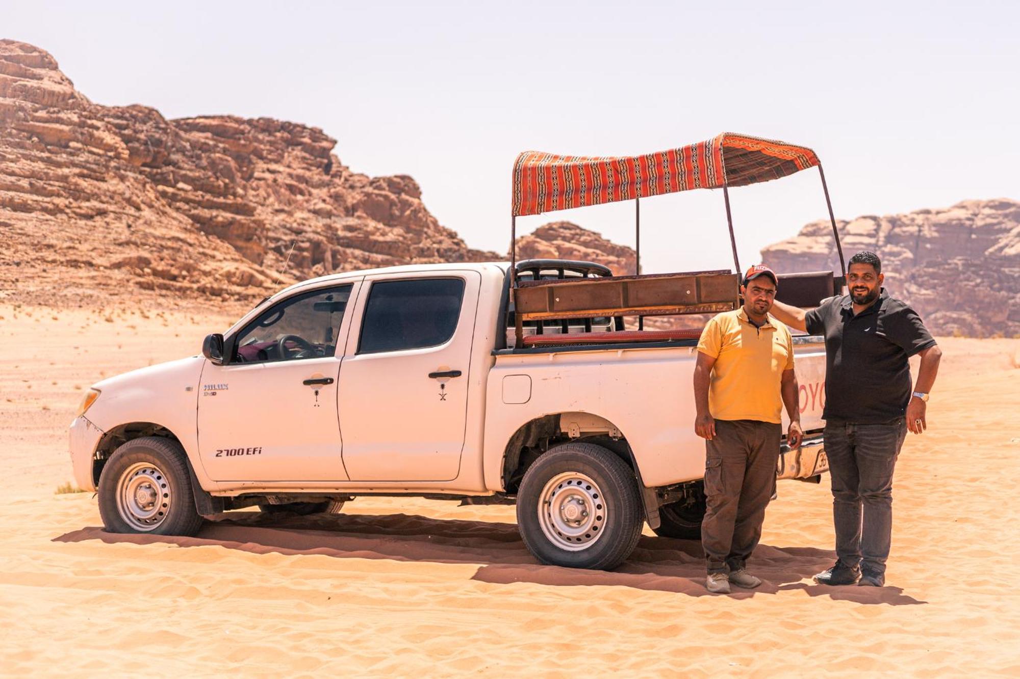Beduin Star Trail Camp Bed and Breakfast Wadi Rum Eksteriør billede
