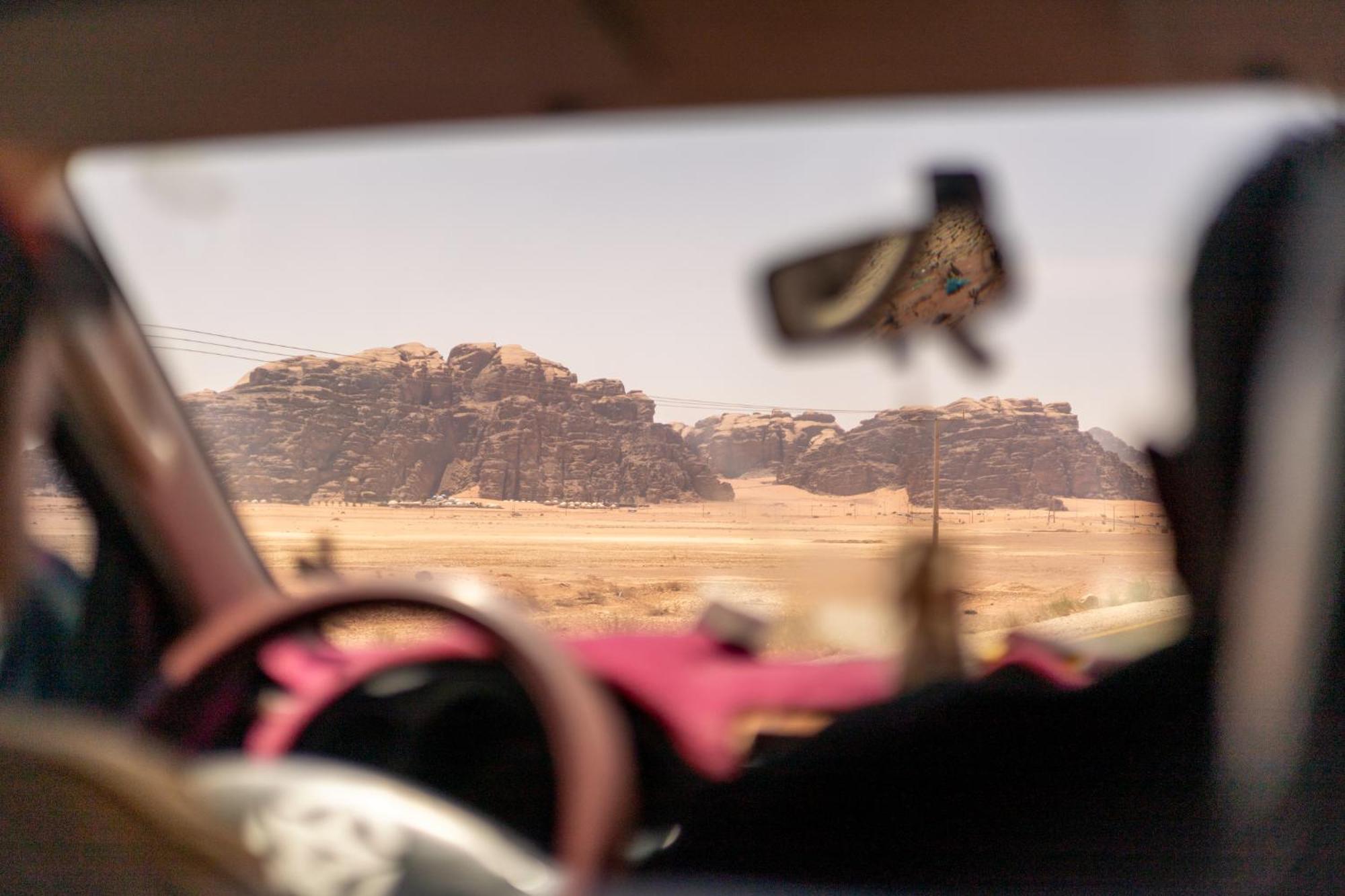Beduin Star Trail Camp Bed and Breakfast Wadi Rum Eksteriør billede